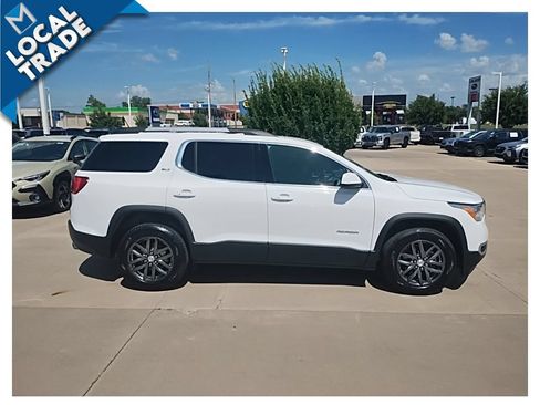 Used 2017 GMC Acadia SLT AWD/4WD image 4
