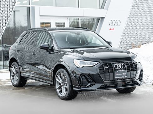 Certified 2024 Audi Q3 2.0T Premium image 2