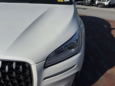 Used 2025 Lincoln Corsair Grand Touring image 23