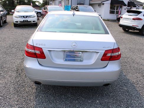 Used 2011 Mercedes-Benz E 350 4MATIC Sedan image 8
