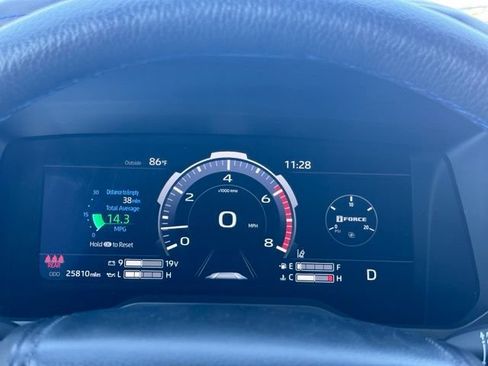 Used 2023 Toyota Tundra Platinum AWD/4WD image 28