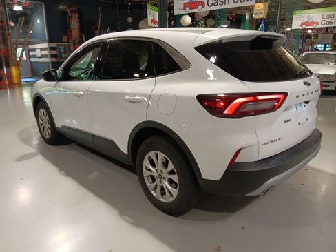 Used 2023 Ford Escape Active AWD/4WD image 16