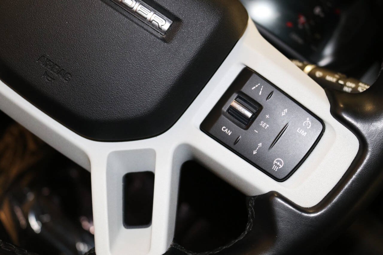 Used 2024 Land Rover Defender 110 S AWD/4WD image 34