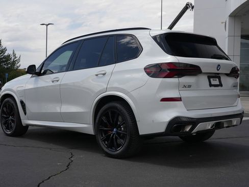Used 2024 BMW X5 xDrive50e w/ M Sport Package AWD/4WD image 3