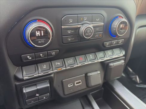 Used 2020 Chevrolet Silverado 3500 High Country w/ LPO, Dark Essentials Package AWD/4WD image 19