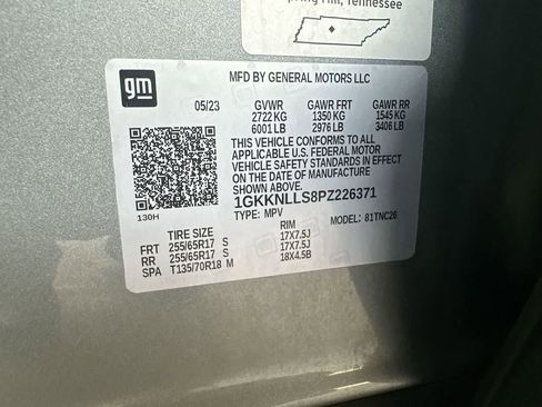 Used 2023 GMC Acadia AT4 w/ Technology Package AWD/4WD image 29