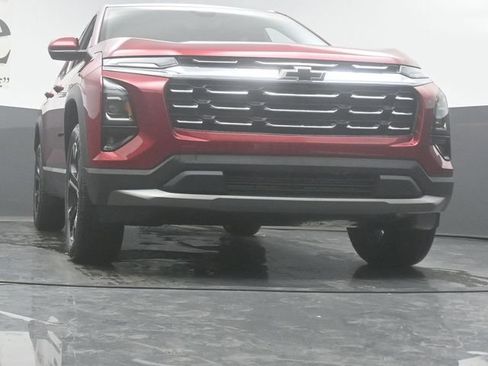 New 2026 Chevrolet Equinox LT w/ Safety and Technology Package FWD image 3