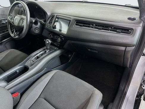 Certified 2022 Honda HR-V Sport image 30