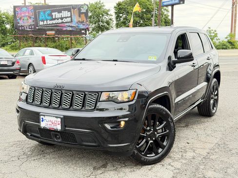 Used 2021 Jeep Grand Cherokee Laredo X AWD/4WD image 94