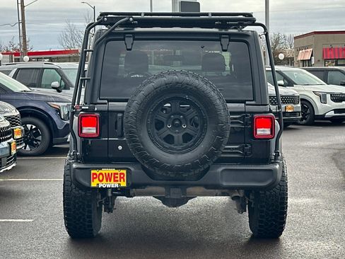 Used 2018 Jeep Wrangler Sport image 5