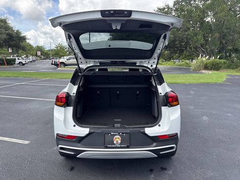 Used 2023 Buick Encore GX Preferred w/ Cold Weather Comfort Package image 36