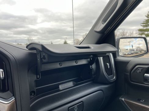 Used 2021 Chevrolet Silverado 1500 High Country w/ Technology Package AWD/4WD image 27