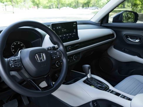 Used 2026 Honda HR-V LX image 16