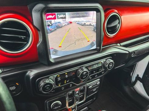 Used 2020 Jeep Gladiator Rubicon image 21