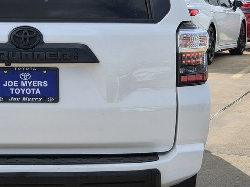 Used 2023 Toyota 4Runner TRD Off-Road Premium w/ Off Road Premium Plus Package AWD/4WD image 9