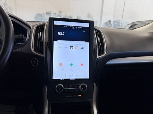 Used 2023 Ford Edge SEL image 18