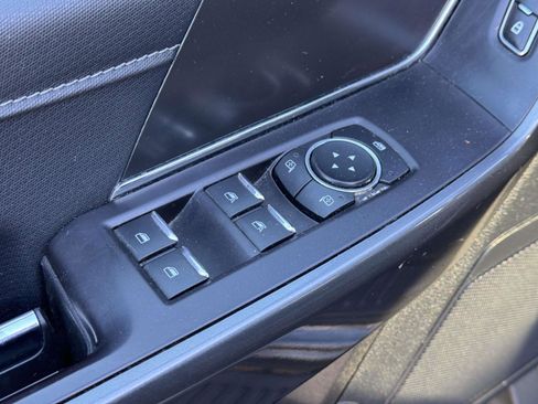 Used 2022 Ford F150 XLT w/ XLT Black Appearance Package image 17