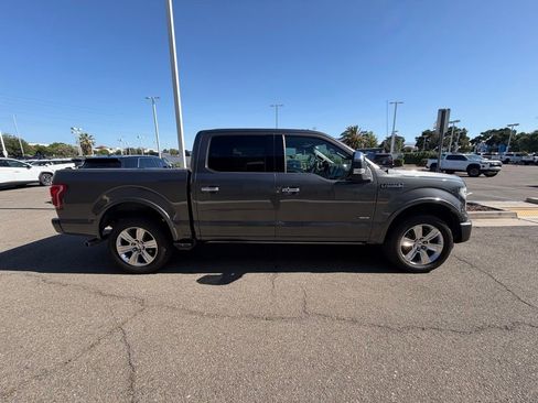 Used 2015 Ford F150 Platinum w/ Equipment Group 701A Luxury AWD/4WD image 4