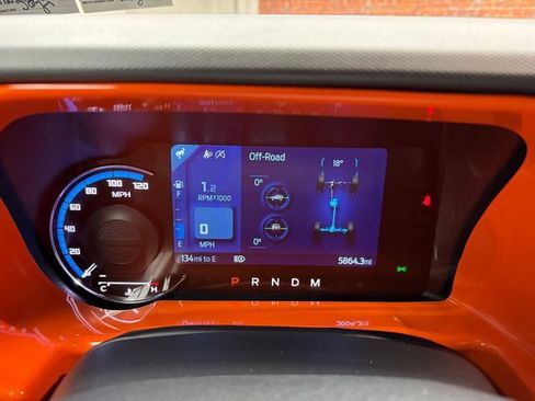 Used 2024 Ford Bronco Everglades image 15