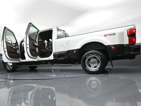 Used 2025 Ford F350 King Ranch AWD/4WD image 48
