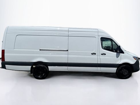 New 2026 Mercedes-Benz Sprinter 3500 image 4