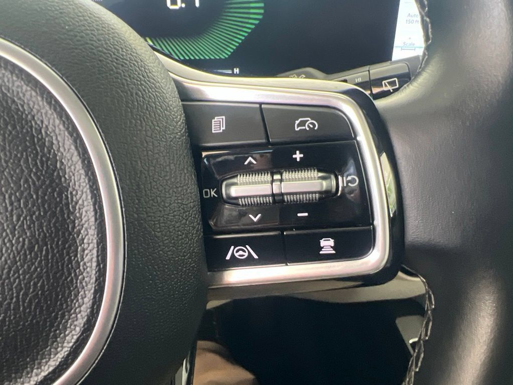 Certified 2024 Kia Sorento S w/ Panoramic Sunroof Package FWD image 59