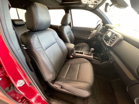 Certified 2023 Toyota Tacoma TRD Off-Road w/ TRD Premium Off Road Package AWD/4WD image 25