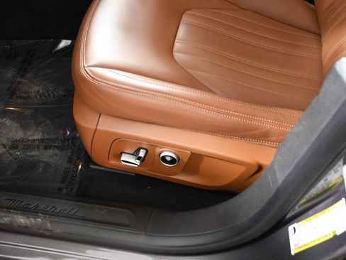 Used 2021 Maserati Levante S image 16