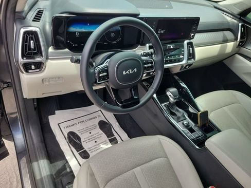 Used 2023 Kia Sorento SX FWD image 17