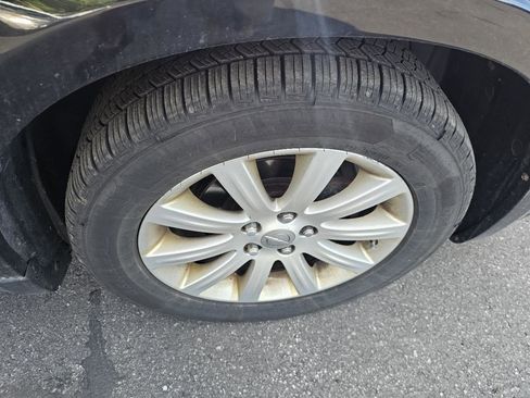 Used 2013 Chrysler 200 Touring FWD image 14