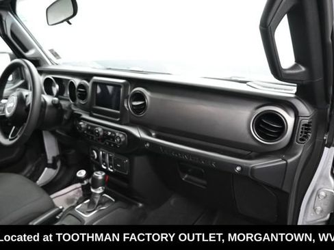 Used 2023 Jeep Wrangler Sport AWD/4WD image 8