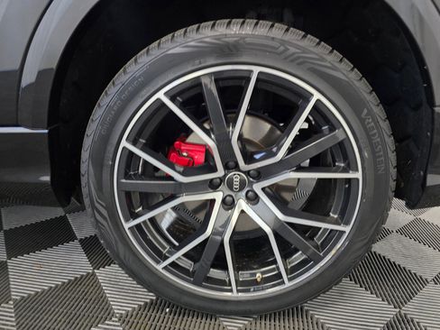 Used 2023 Audi Q8 Premium Plus image 21