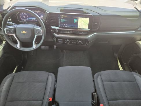 Used 2025 Chevrolet Silverado 1500 LT AWD/4WD image 17