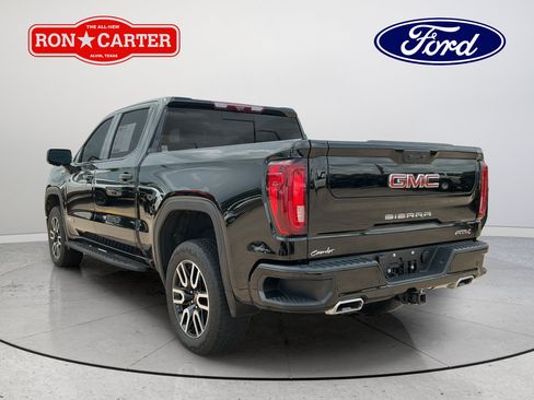 Used 2024 GMC Sierra 1500 AT4 w/ Technology Package AWD/4WD image 4