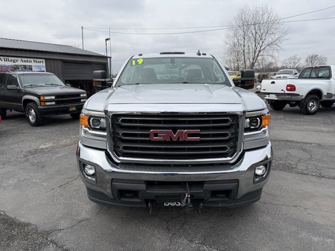 Used 2019 GMC Sierra 2500 SLE image 9