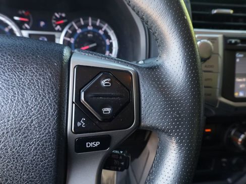 Used 2017 Toyota 4Runner SR5 RWD image 18