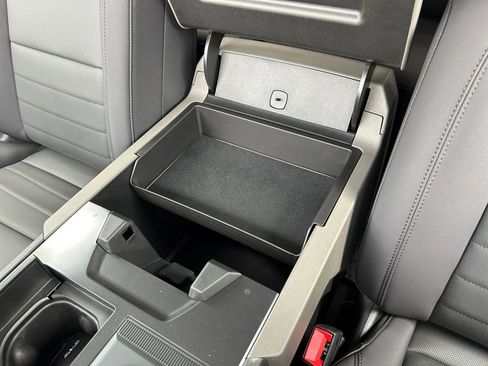 New 2025 GMC Hummer EV 2X w/ LPO, Dark Essentials Package image 37