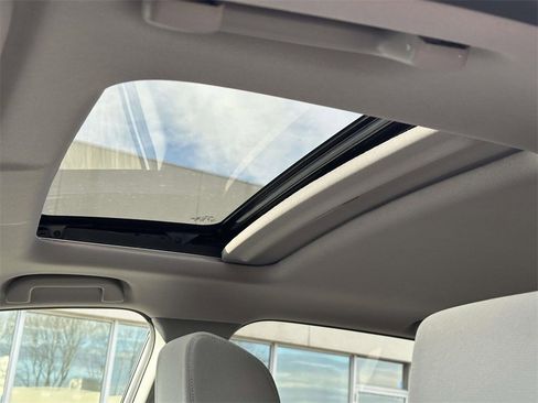 Certified 2022 Honda CR-V EX image 17