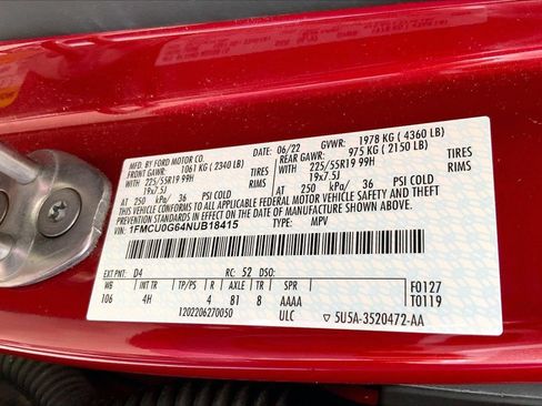 Used 2022 Ford Escape SE w/ SE Sport Appearance Package FWD image 8