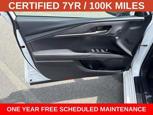 Used 2025 Toyota Camry LE AWD/4WD image 13