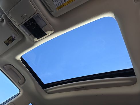 Used 2021 Lexus GX 460 Premium w/ Premium Package image 30