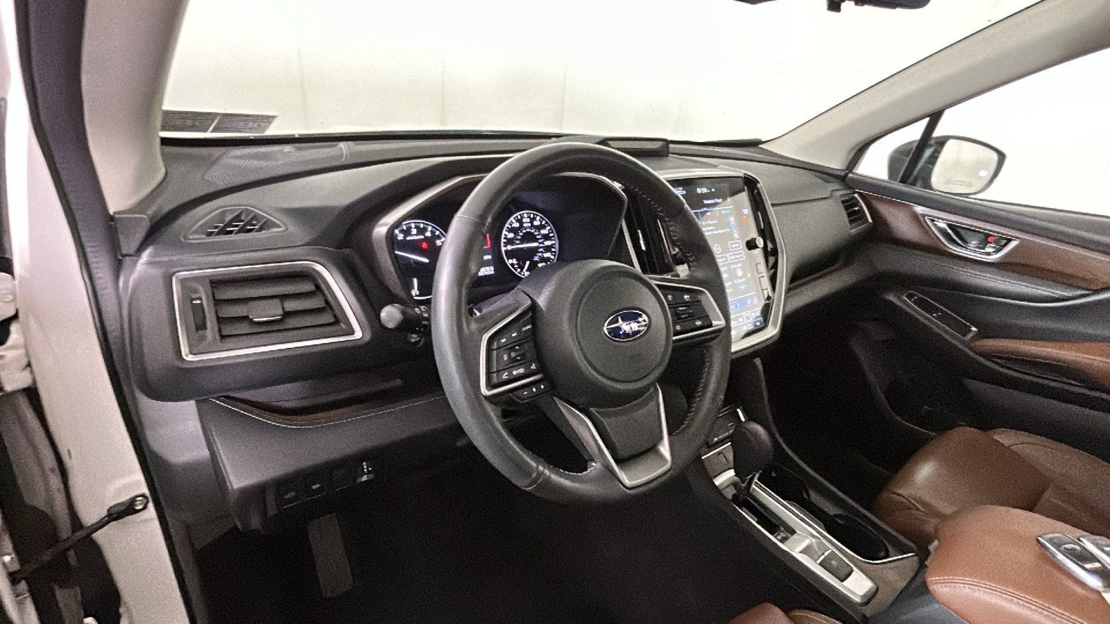Used 2024 Subaru Ascent Touring AWD/4WD image 17