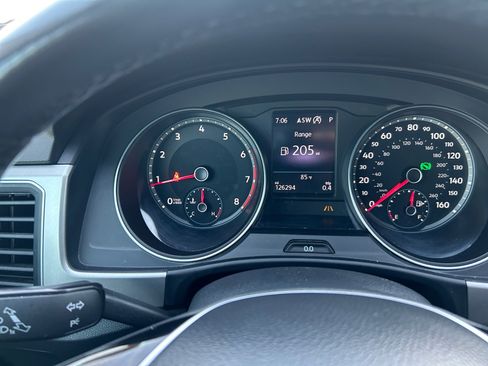 Used 2019 Volkswagen Atlas SE w/ Towing Package AWD/4WD image 9