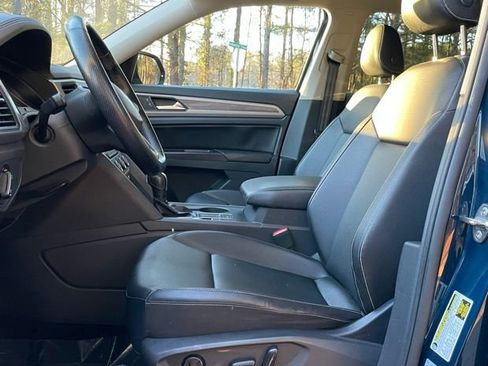 Used 2021 Volkswagen Atlas SE w/ Panoramic Sunroof Package FWD image 14