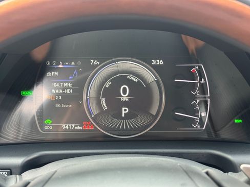 Used 2025 Lexus ES 300h w/ Accessory Package (Z1) FWD image 19