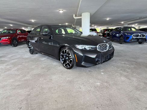 Used 2025 BMW M340i RWD image 6