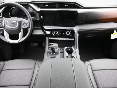 Used 2026 GMC Sierra 1500 Denali w/ Technology Package AWD/4WD image 15