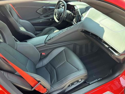 Used 2025 Chevrolet Corvette Z06 w/ Z07 Performance Package RWD image 13
