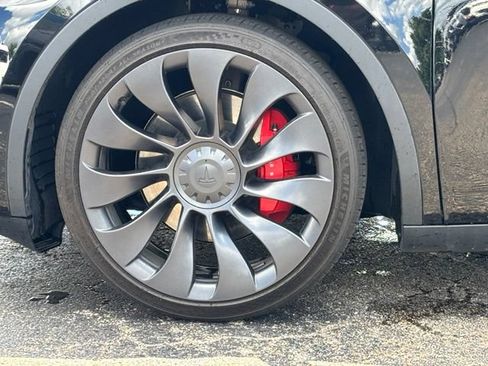 Used 2023 Tesla Model Y Performance AWD/4WD image 6