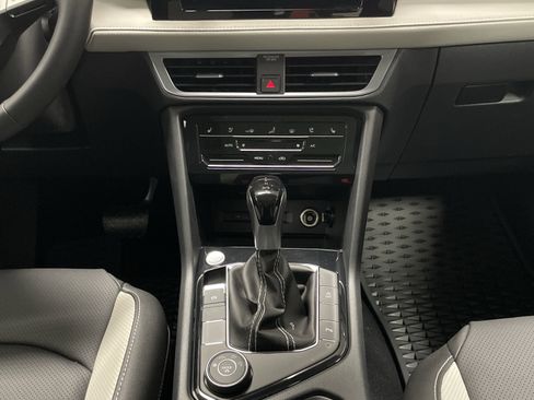 New 2025 Volkswagen Taos SEL image 12